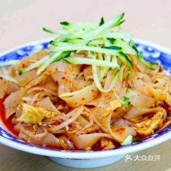 双轮驱动 二宝餐饮孟津工厂店的品牌管理策略