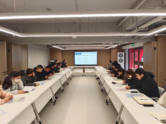 我校召开2025年度餐饮管理工作会议